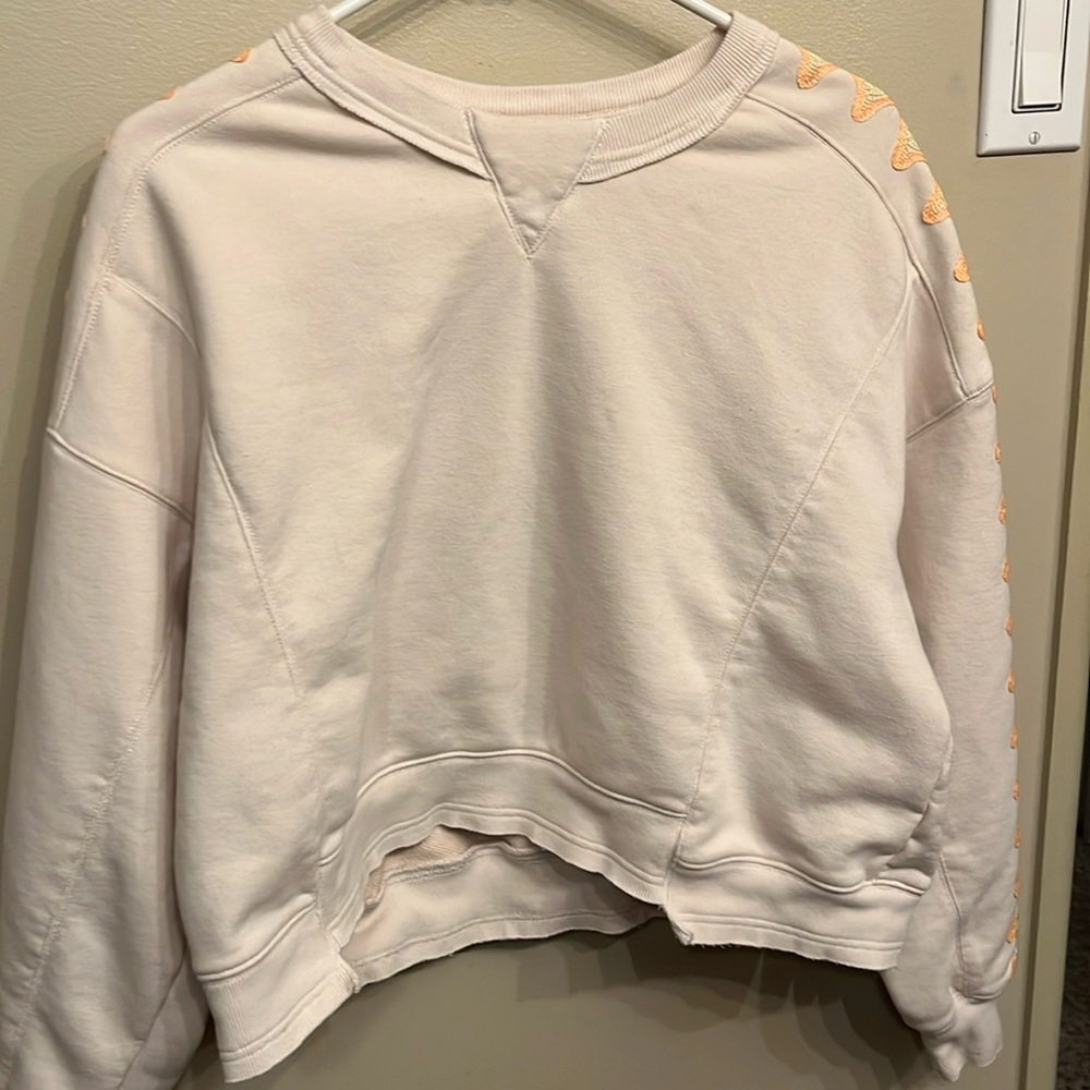 For movement short sweatshirt